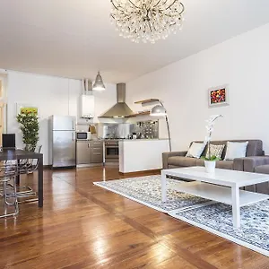 Hemeras Boutique Homes - Super Central Design , Milan Italy
