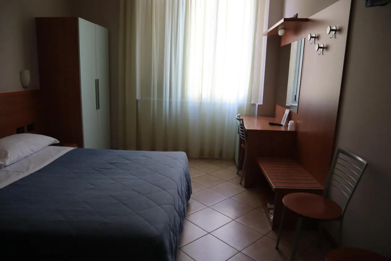 Albergo Salerno Milan