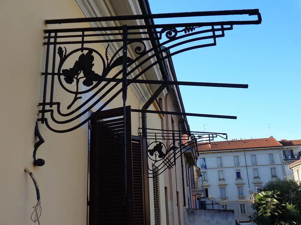 Hotel Albergo Salerno Milan