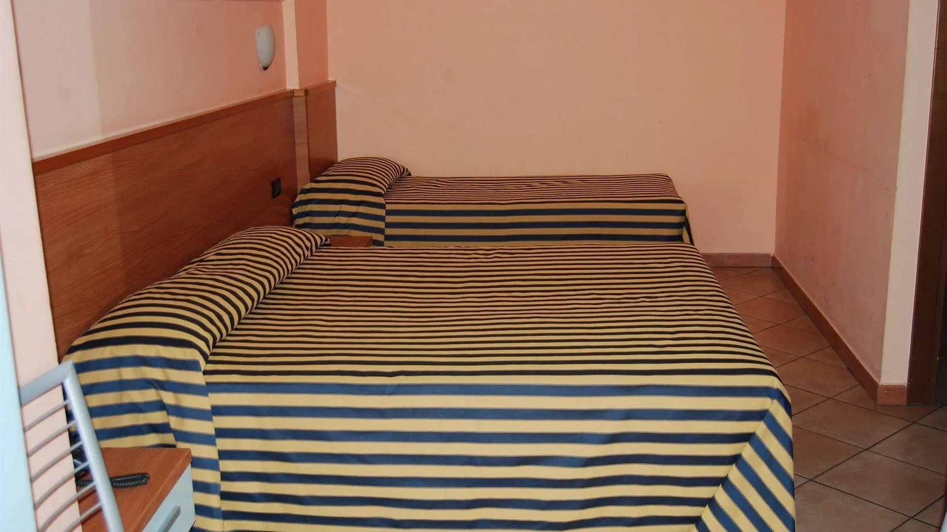 Albergo Salerno Milano 3*,  Italien