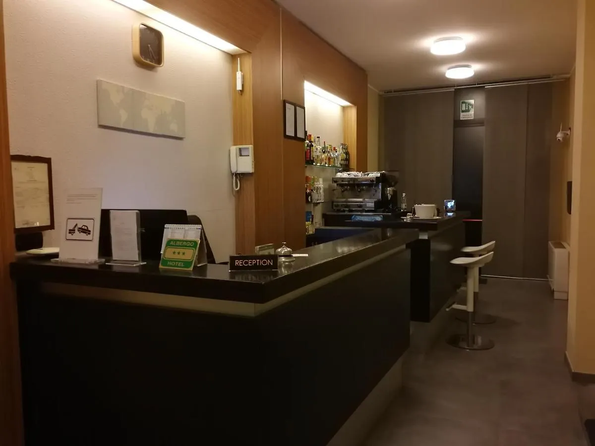 Albergo Salerno Milan Hotel