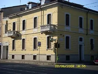 Albergo Salerno Milan Hotel